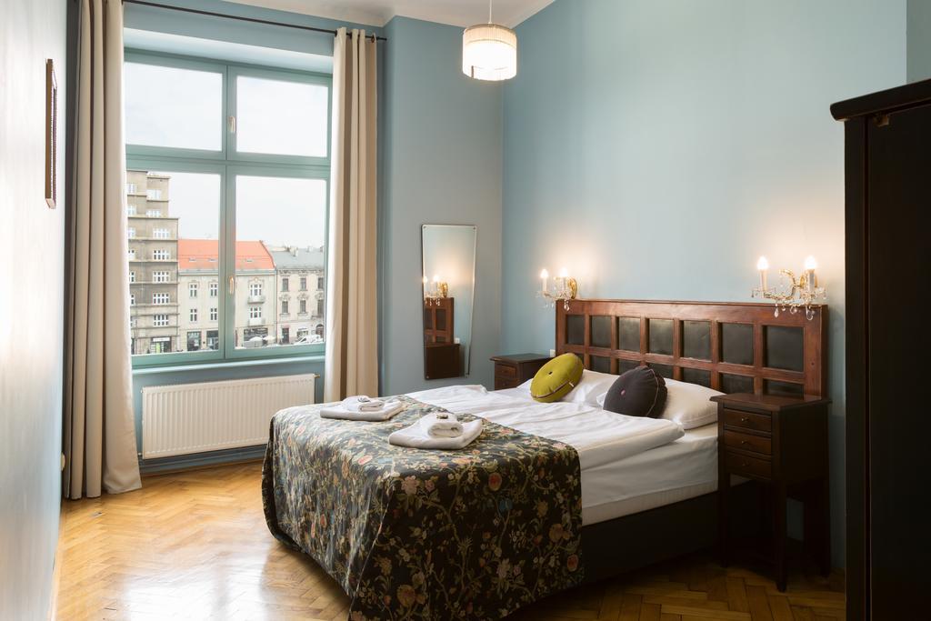 Antique Apartments Plac Szczepanski Krakow Exterior photo